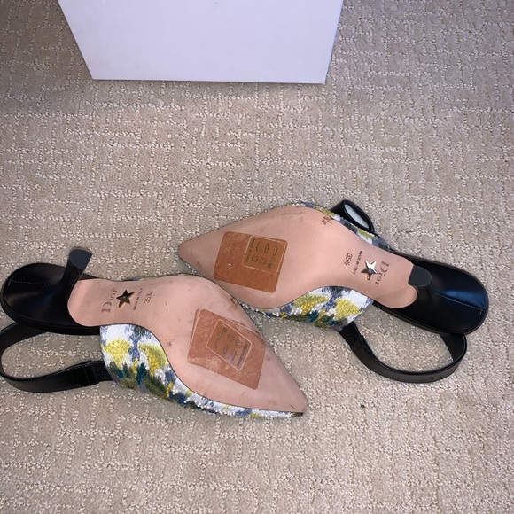 CHRISTIAN DIOR Embroidered Beaded Sling-Back - Picture 6 of 8